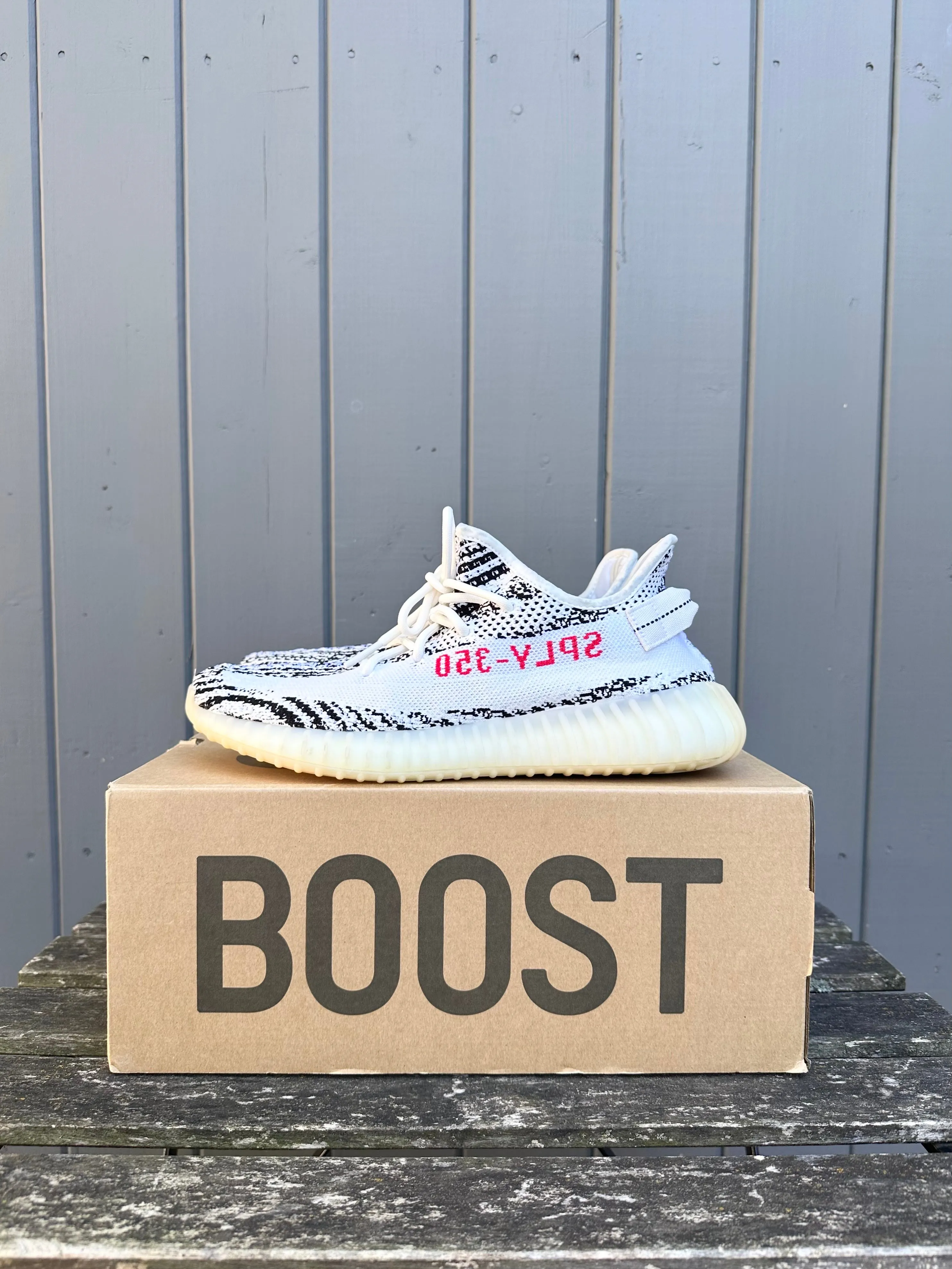 ADIDAS YEEZY BOOST 350 V@ Zebra Sneakers