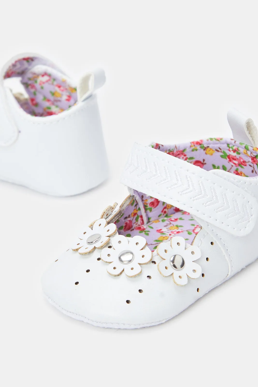 Babies White Floral Pram Shoes