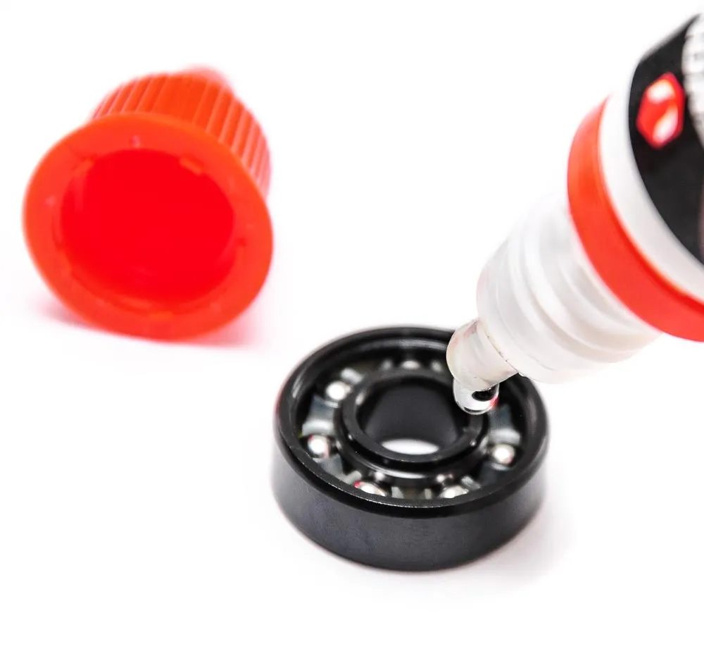 Bones Reds 608 Skateboard Bearings & Venom Bearing Lubricant Pack