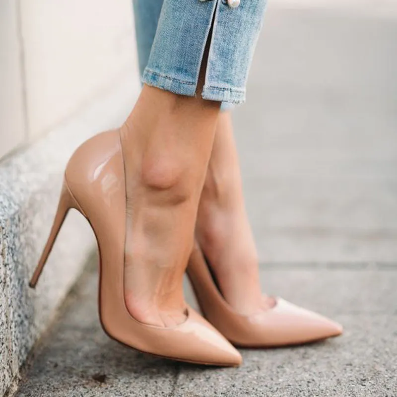 LIZZY Nude Patent Leather Pumps