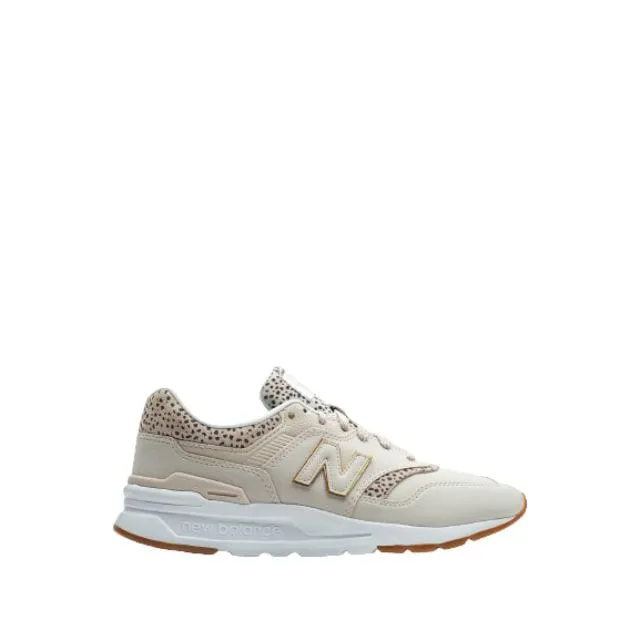 New Balance Classic Women Lifestyle Shoes Beige