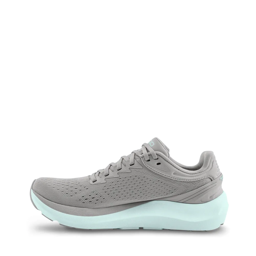 Topo Women's Phantom 3 Running Sneaker in Grey/Stone